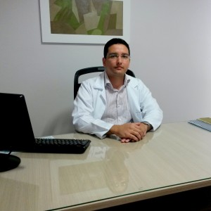 Dr. Frederico Araújo, ortopedista, CRM PI 3718.